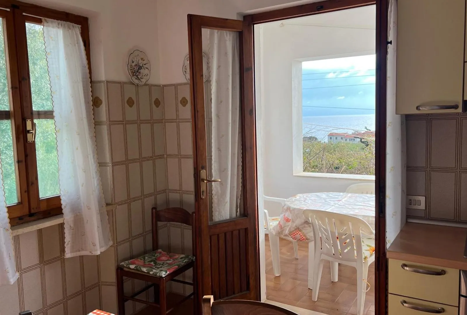 Casa Vacanza Costa Del Sole Pomonte Prázdninový dům