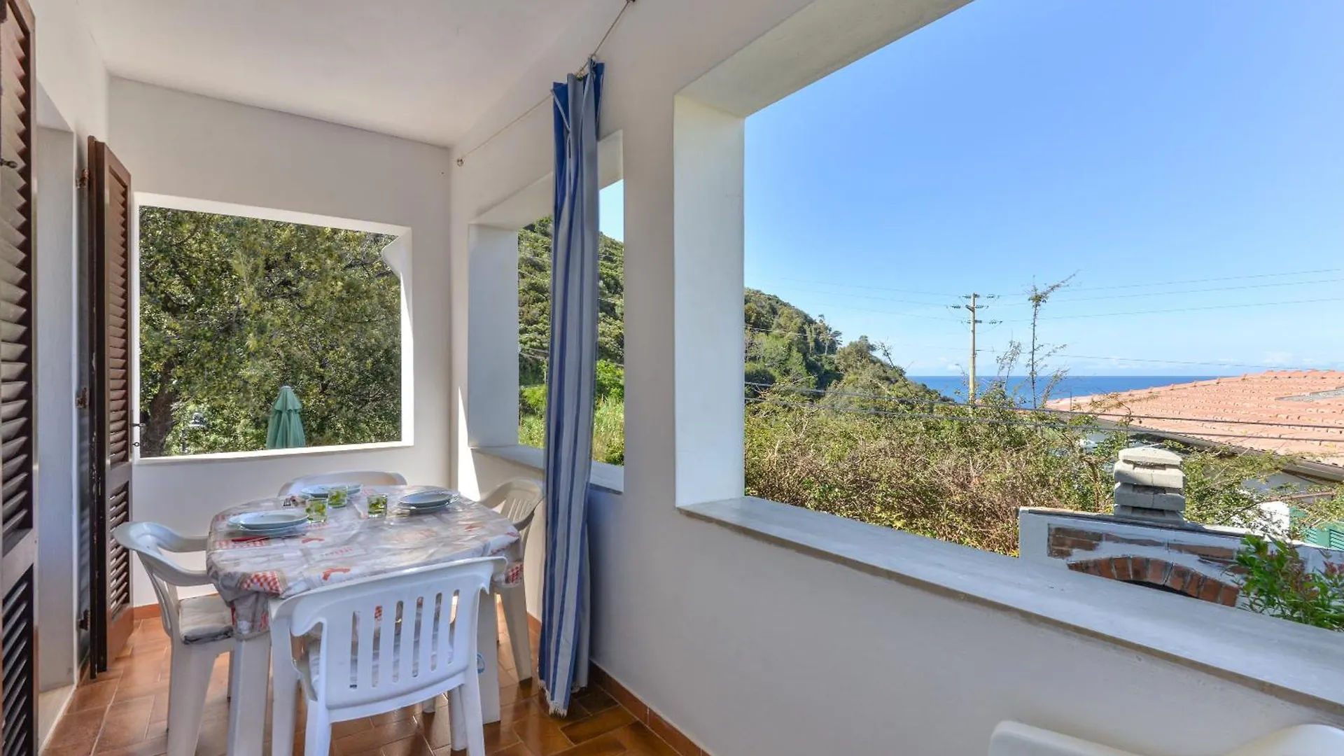 Casa Vacanza Costa Del Sole Pomonte Holiday home